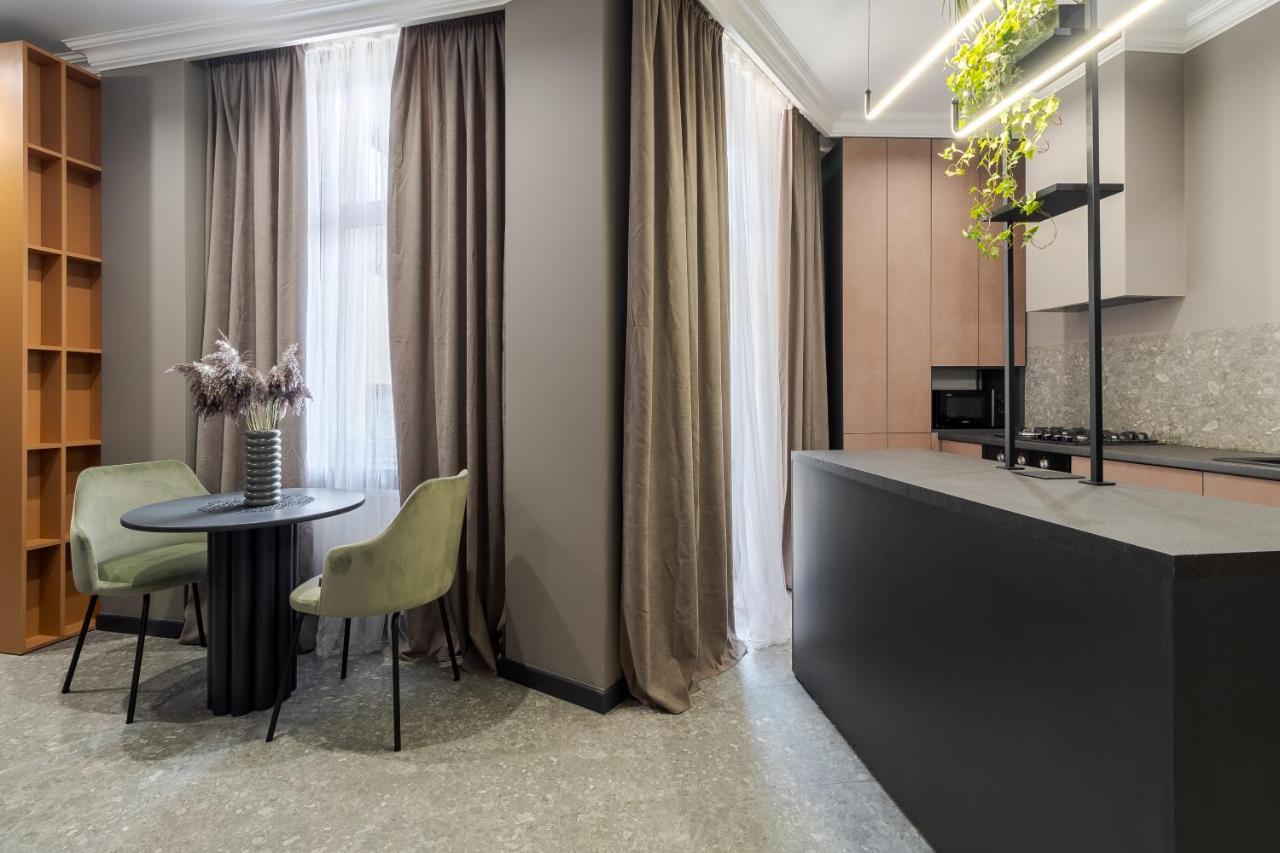 Modern Apartment לבוב מראה חיצוני תמונה